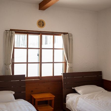 Bed and Breakfast Sweet Spot Madarao Iiyama Екстер'єр фото