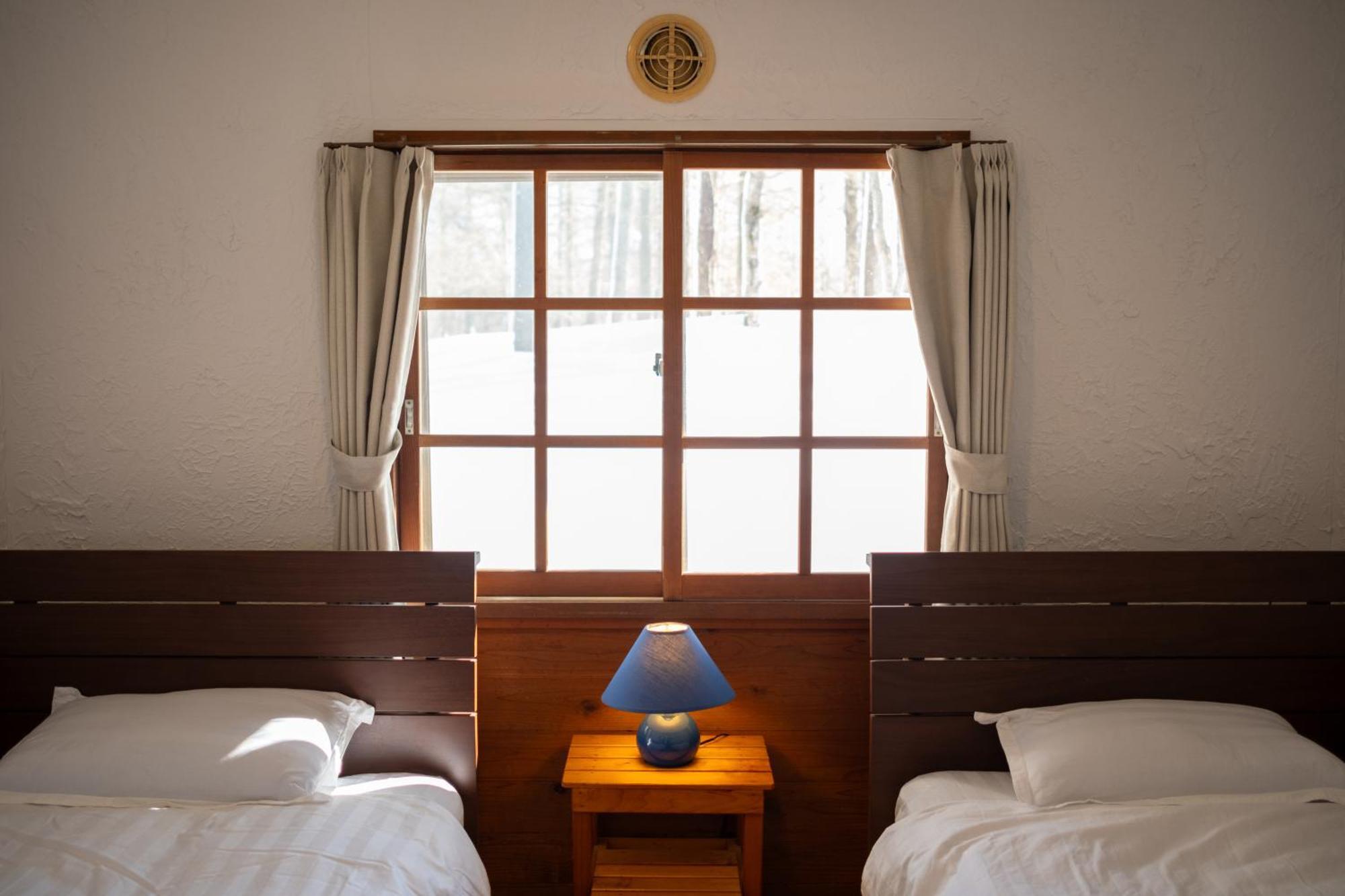 Bed and Breakfast Sweet Spot Madarao Iiyama Екстер'єр фото